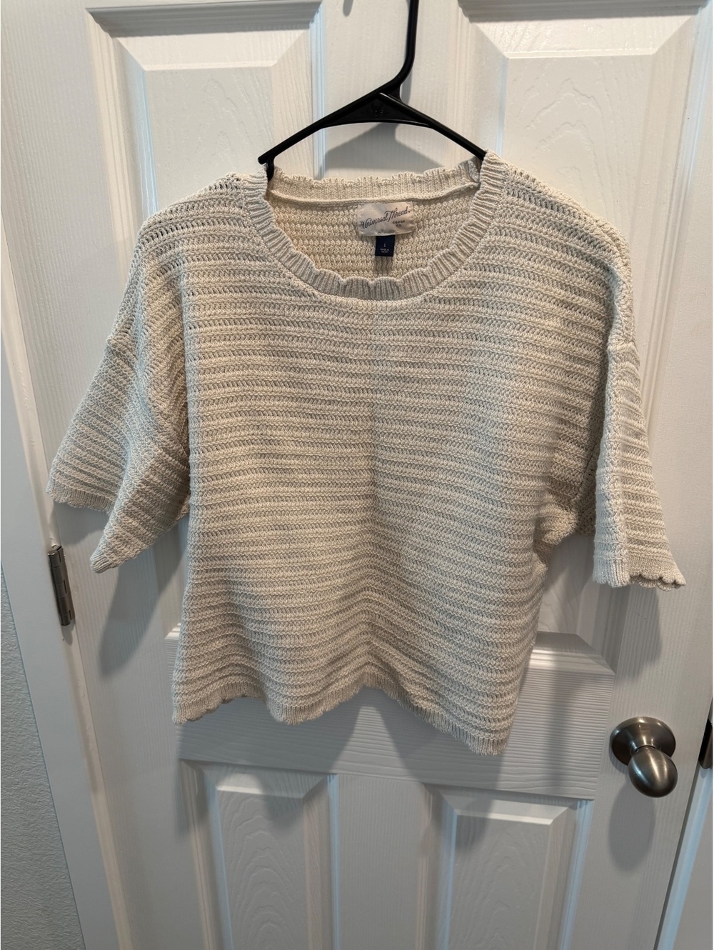 Universal Thread cream striped short sleeve sweater size L